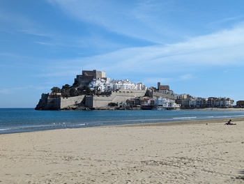 Castillo de Peñíscola desde la playa
